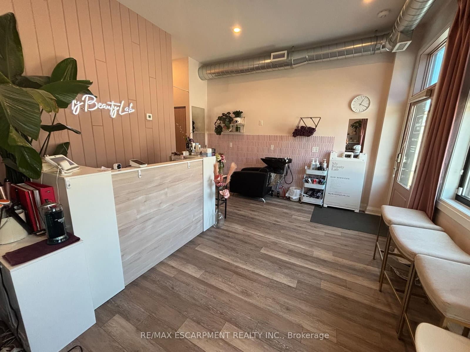 52 Barton Street E, Unit 1 thumbnail 6
