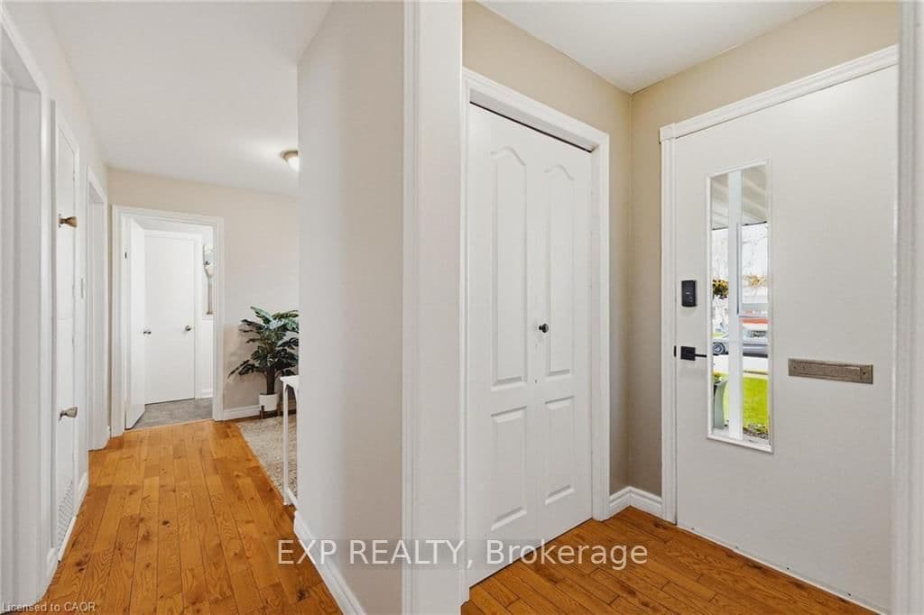 120 Elgin Crescent thumbnail 19
