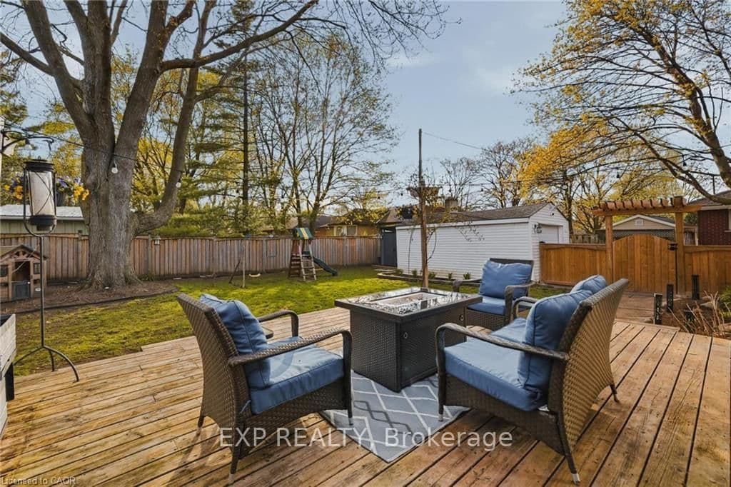 120 Elgin Crescent thumbnail 26