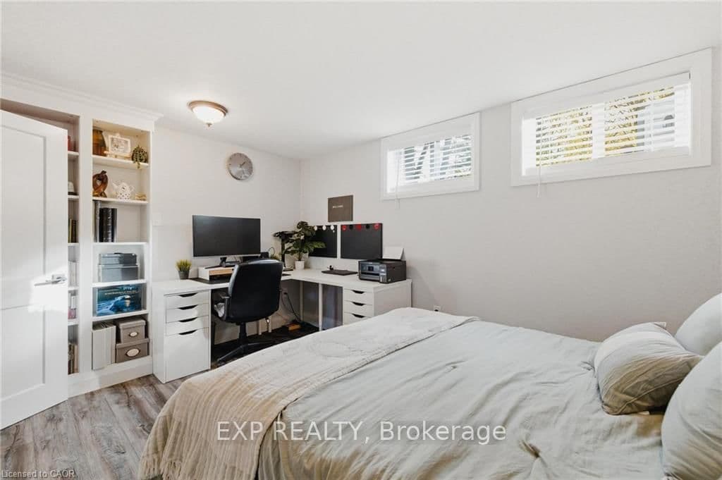 120 Elgin Crescent thumbnail 9
