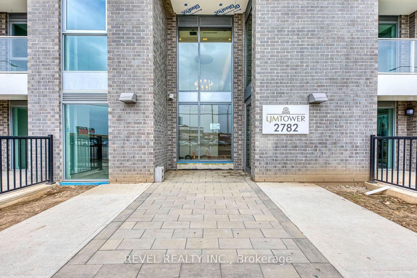 2782 Barton Street E, Unit 1107 thumbnail 3
