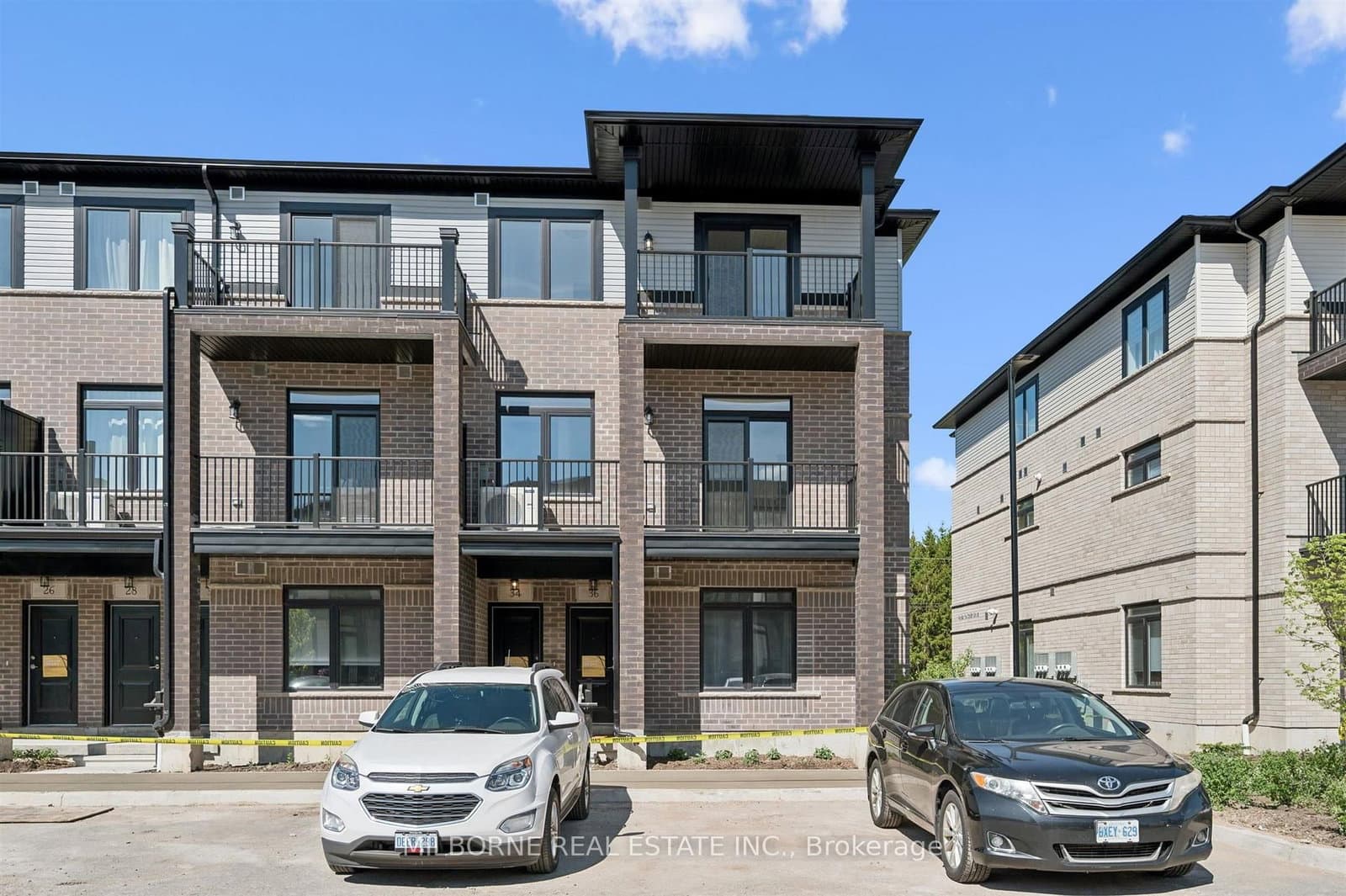 36 Thatcher Drive thumbnail 6