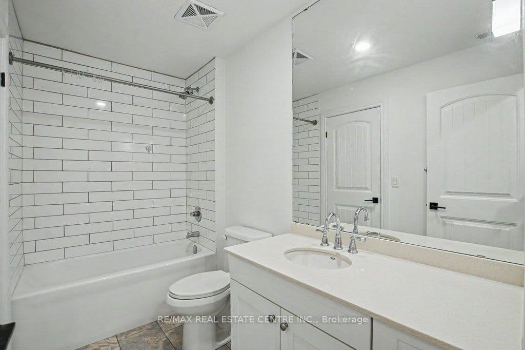 112 Union Street E, Unit B105 thumbnail 12