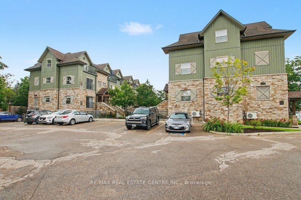 112 Union Street E, Unit B105 thumbnail 2