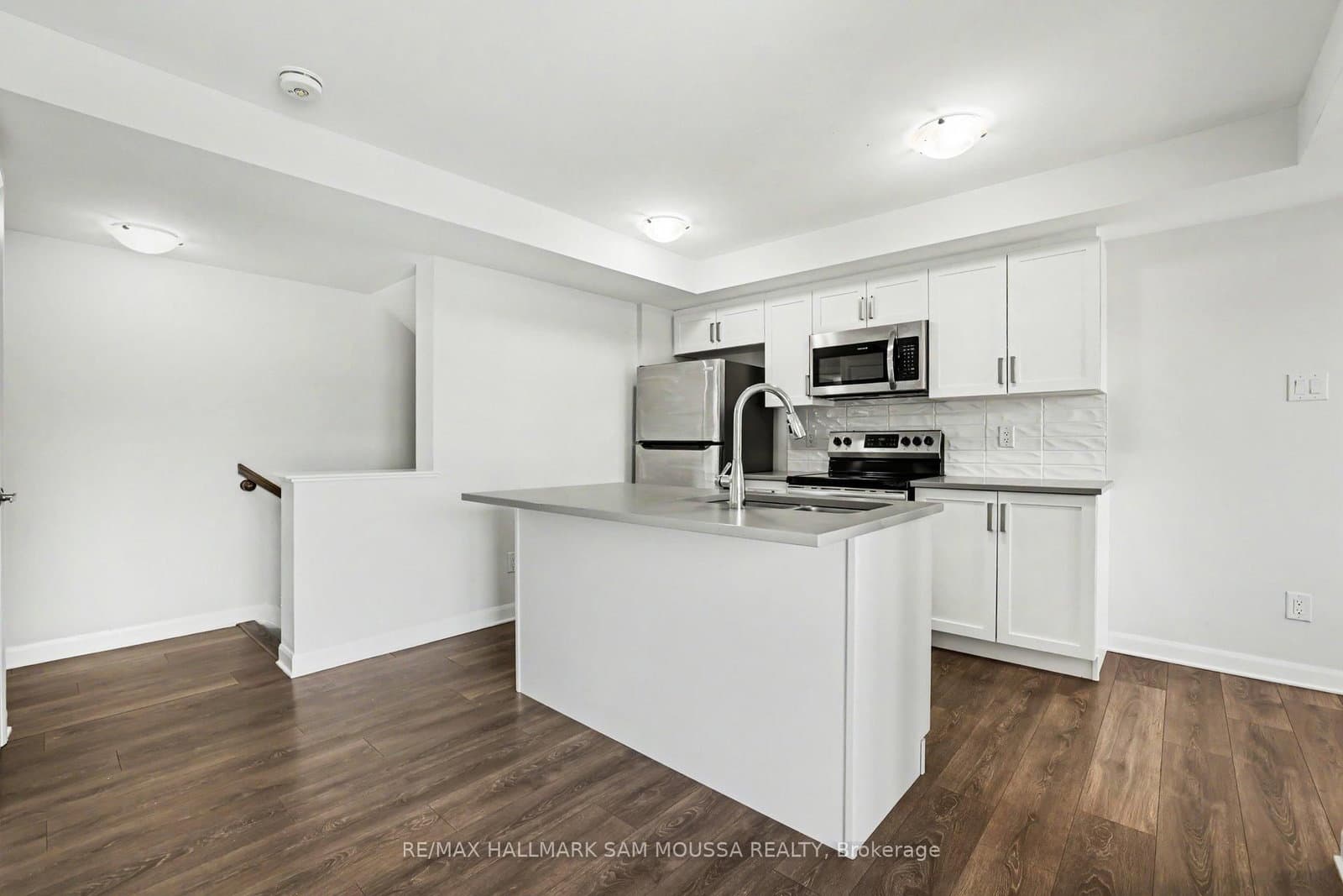 215 Eldorado Private, Unit A thumbnail 22
