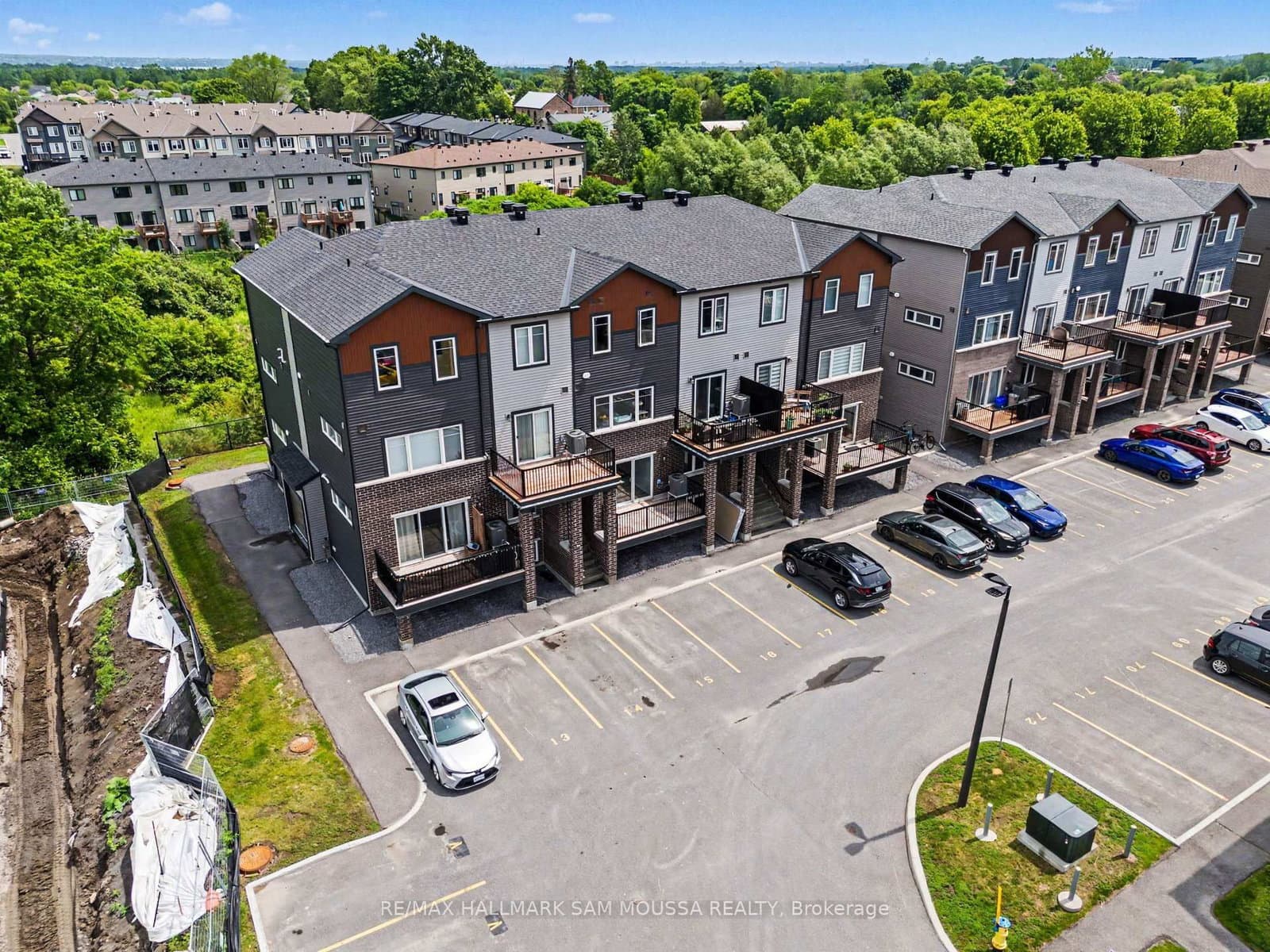 215 Eldorado Private, Unit A thumbnail 44