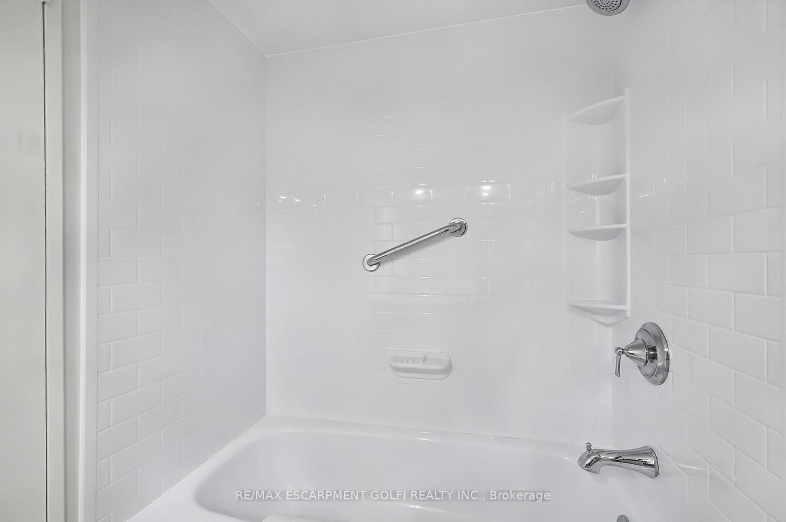222 Jackson Street W, Unit 305 thumbnail 20