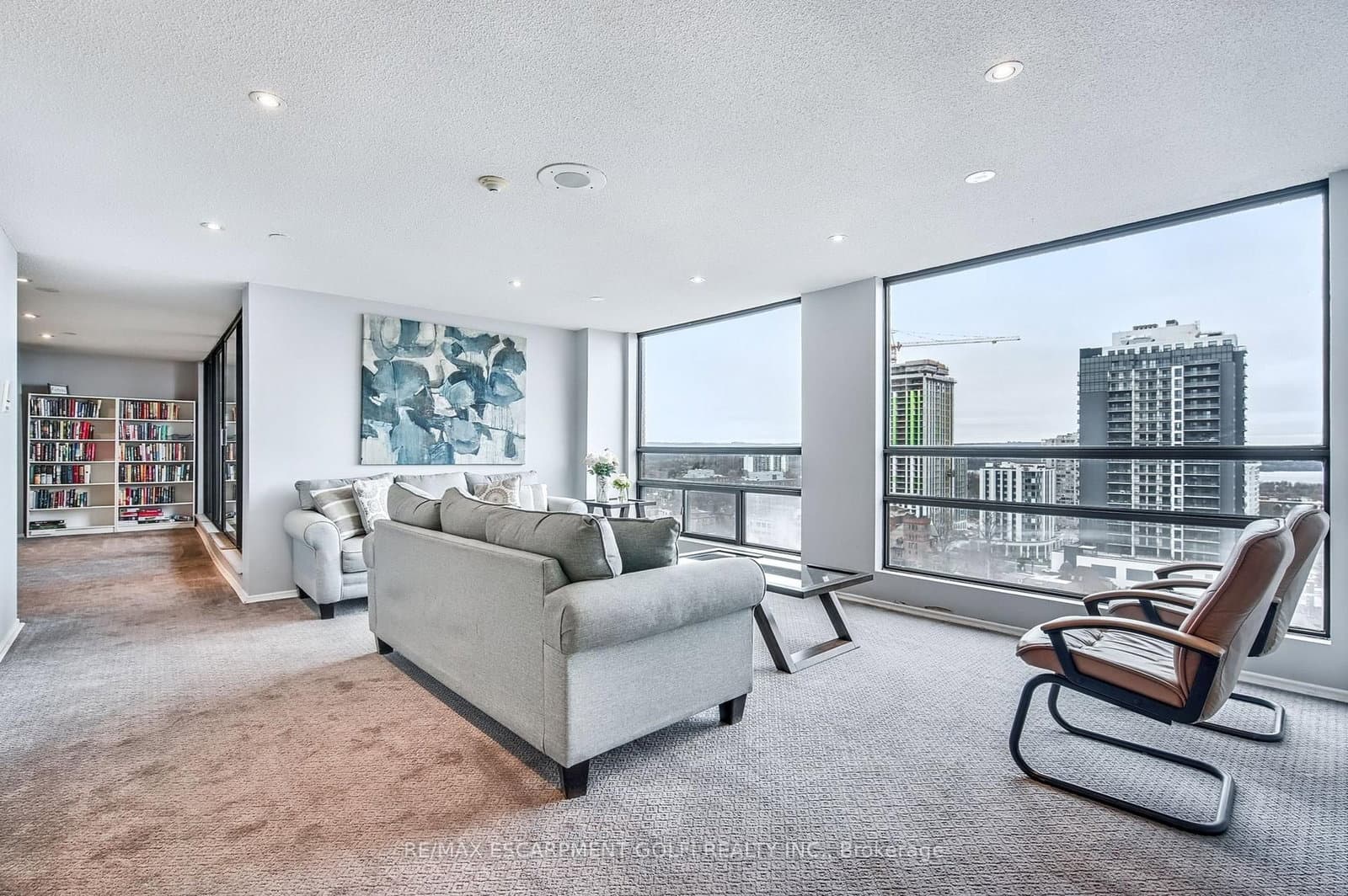 222 Jackson Street W, Unit 305 thumbnail 22