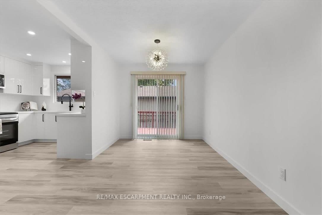 345 BERKINDALE Drive thumbnail 7