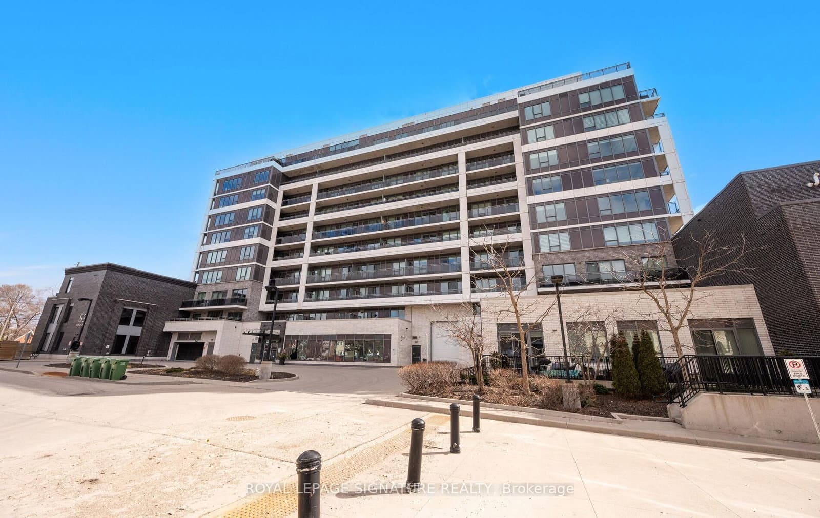 53 Arthur Street S, Unit 706 thumbnail 2