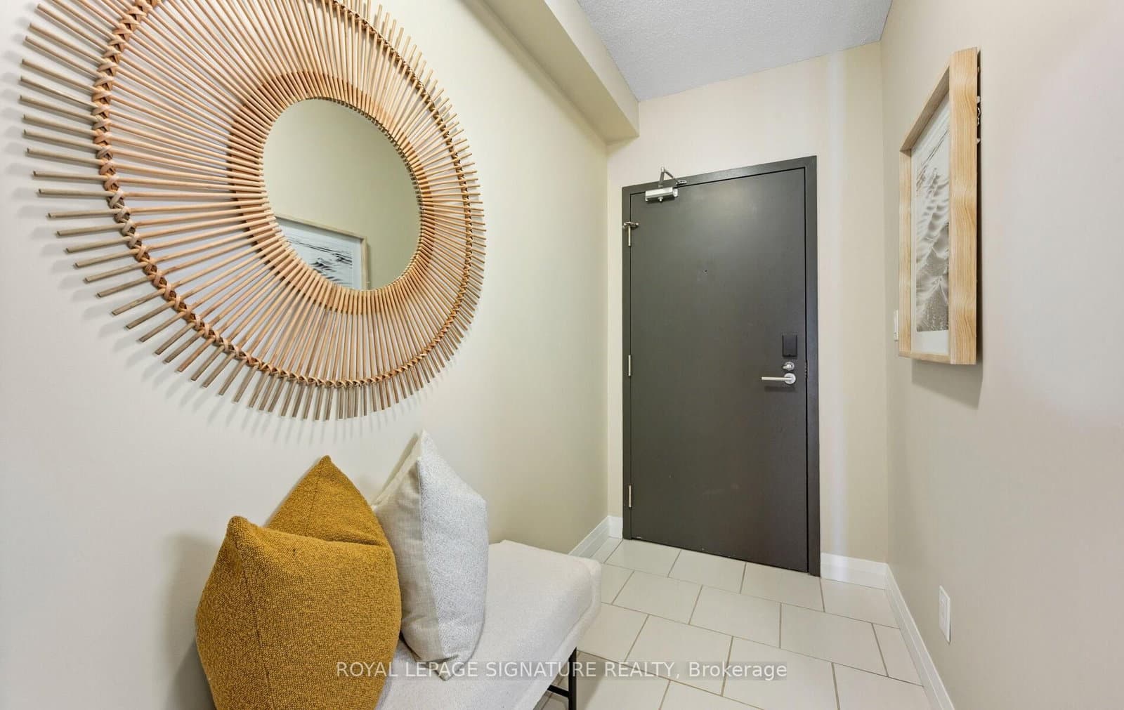53 Arthur Street S, Unit 706 thumbnail 3