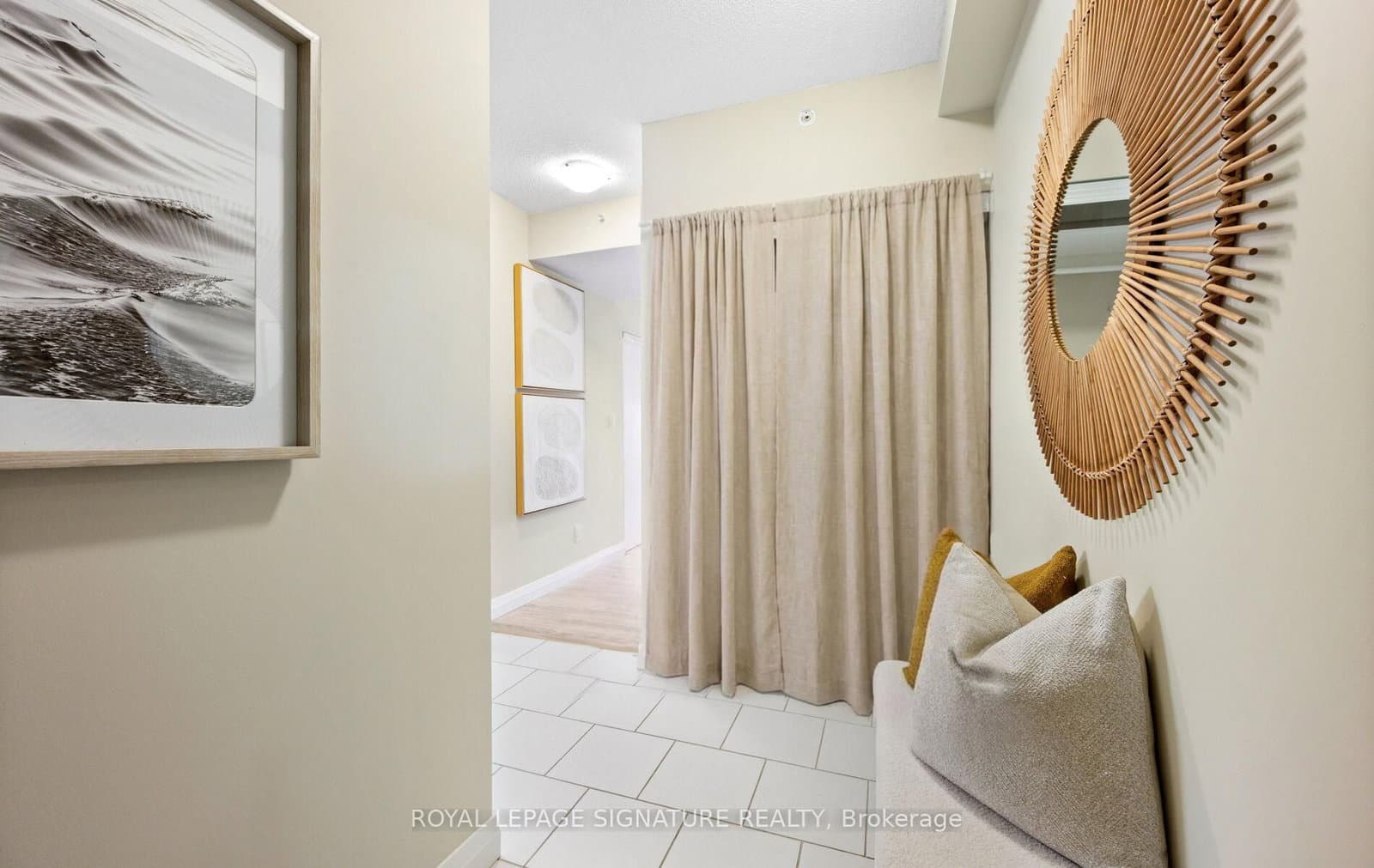53 Arthur Street S, Unit 706 thumbnail 4
