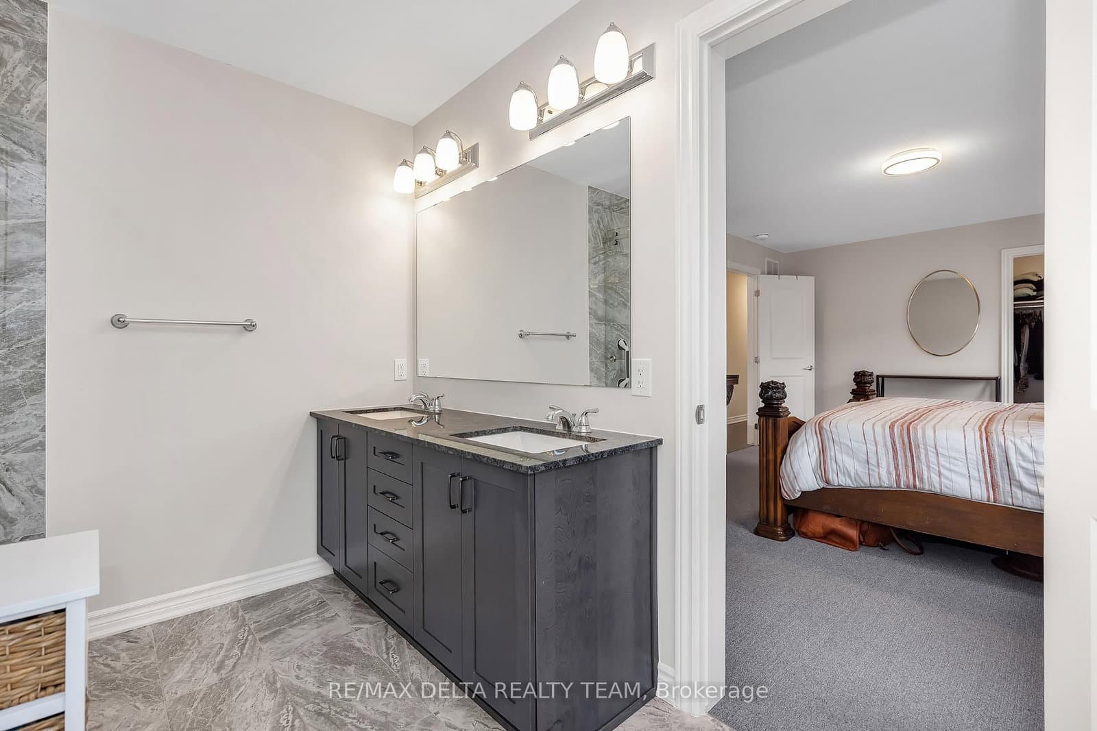 748 Vennecy Terrace thumbnail 23