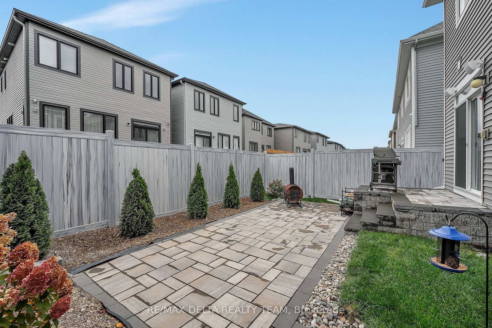 748 Vennecy Terrace thumbnail 43
