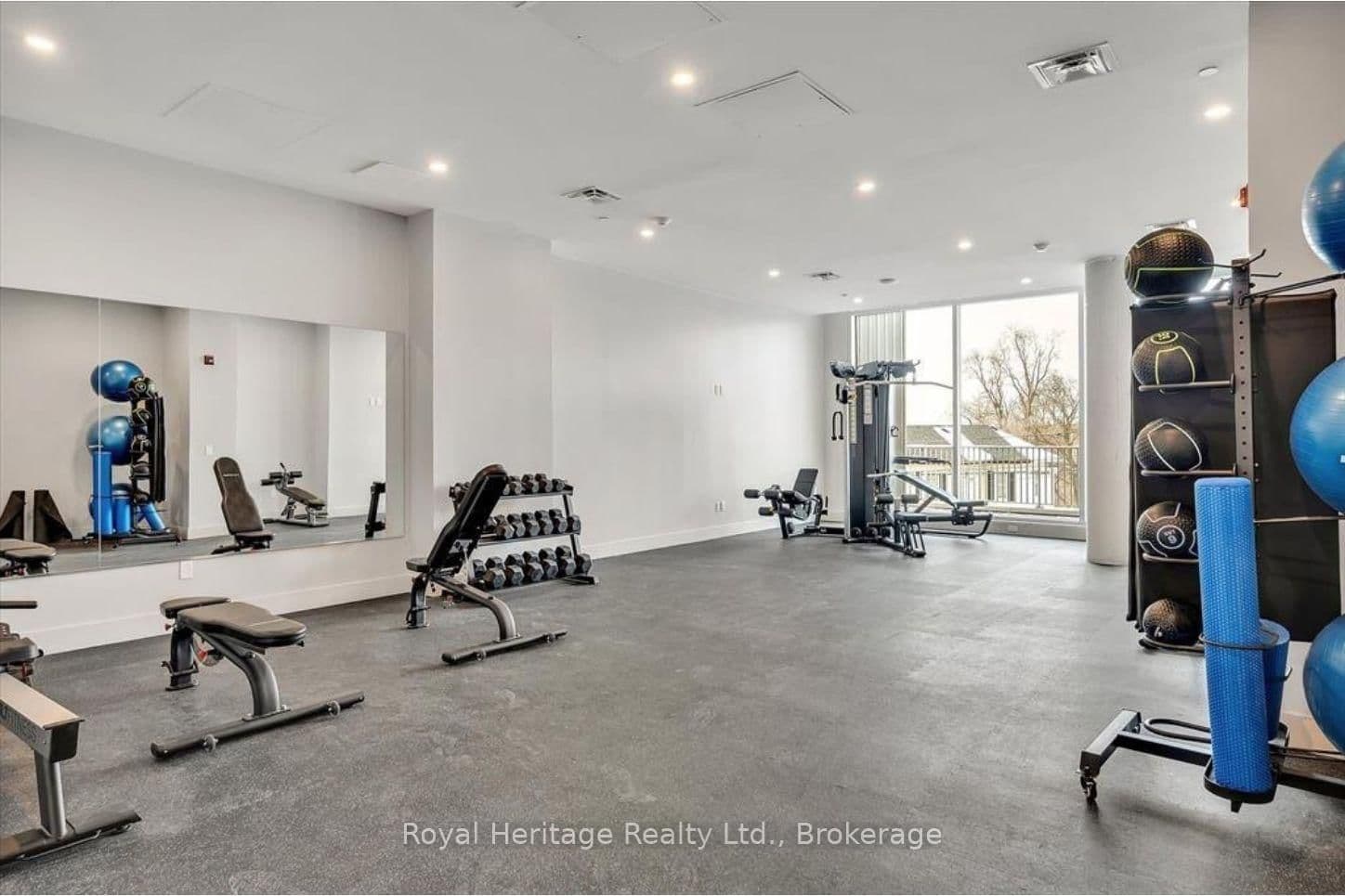 195 Hunter Street E, Unit 407 thumbnail 34