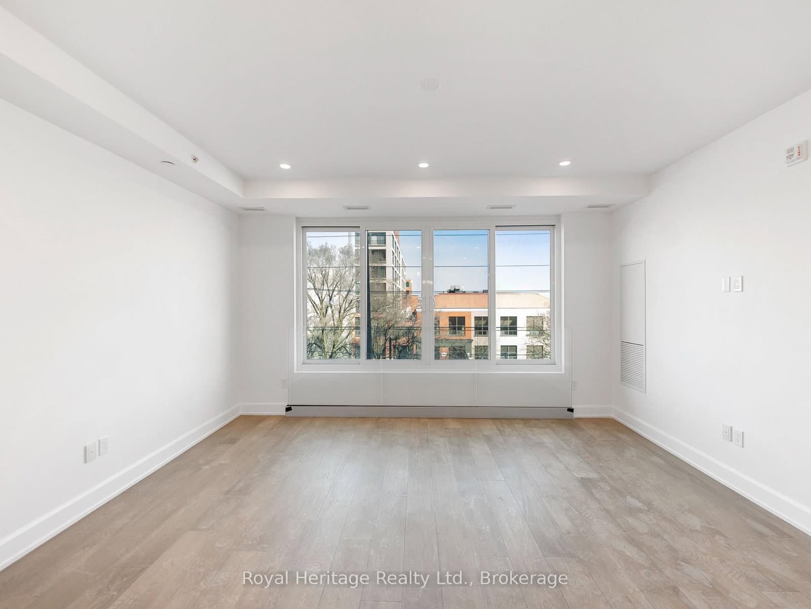 195 Hunter Street E, Unit 407 thumbnail 9