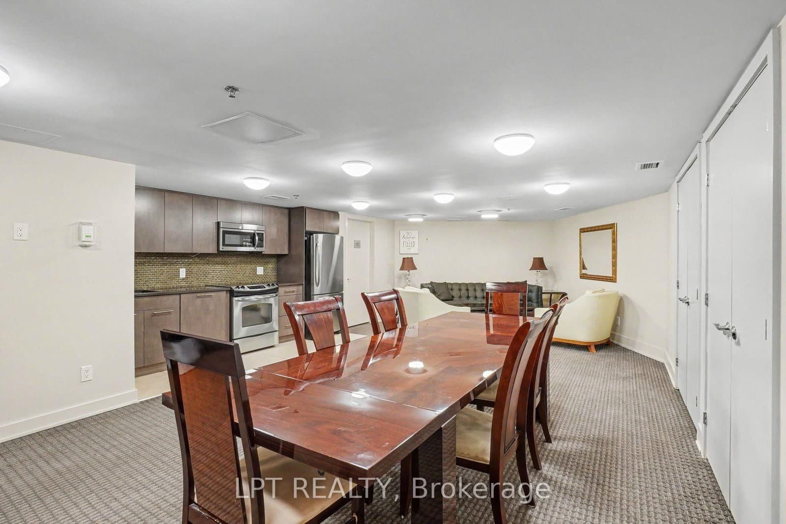 88 Richmond Road, Unit 512 thumbnail 32