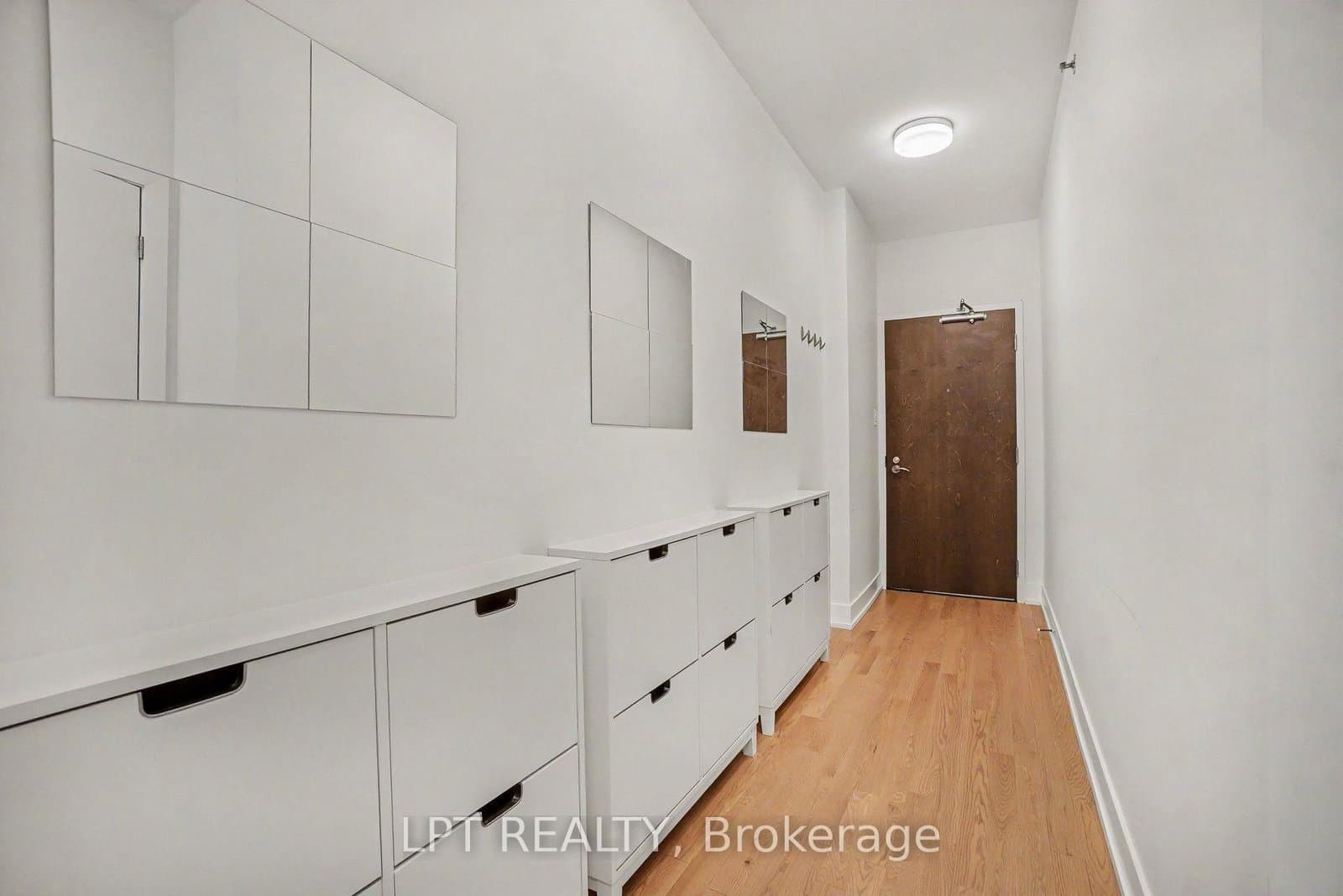 88 Richmond Road, Unit 512 thumbnail 4
