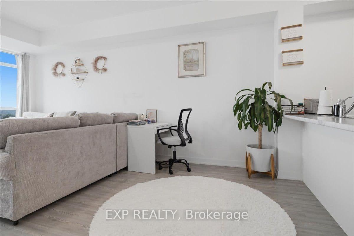 450 Dundas Street E, Unit 603 thumbnail 8