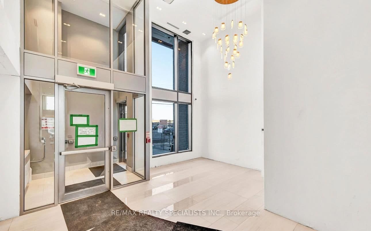 2782 BARTON Street E, Unit 801 thumbnail 4