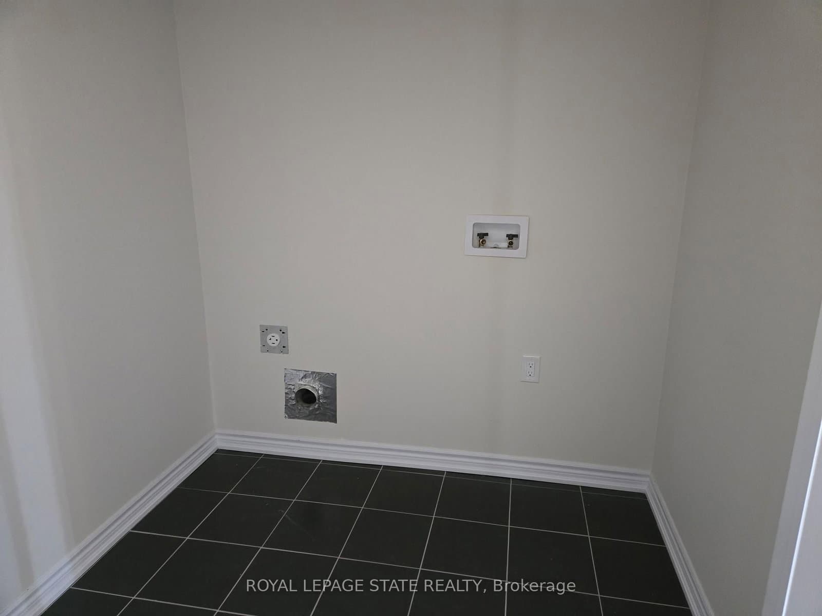 395 Barker Parkway thumbnail 27