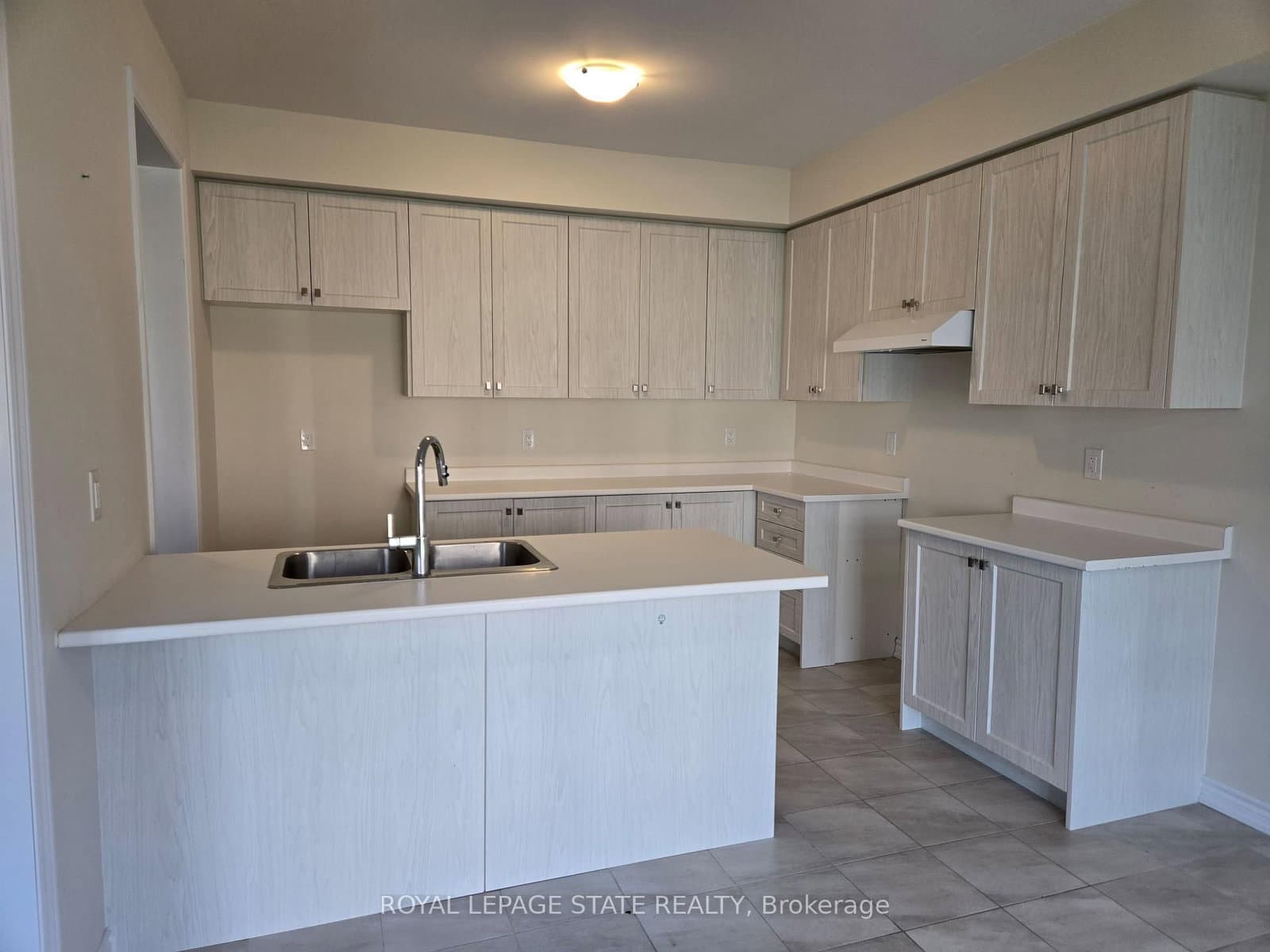 395 Barker Parkway thumbnail 6
