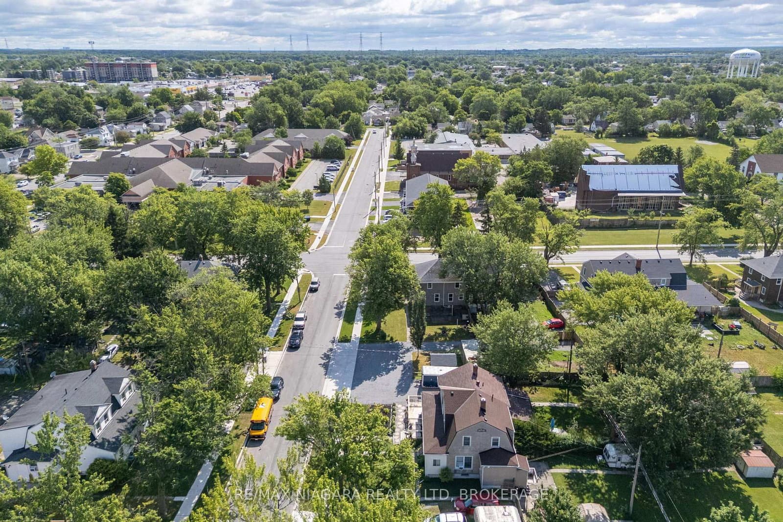 93 First Street thumbnail 30