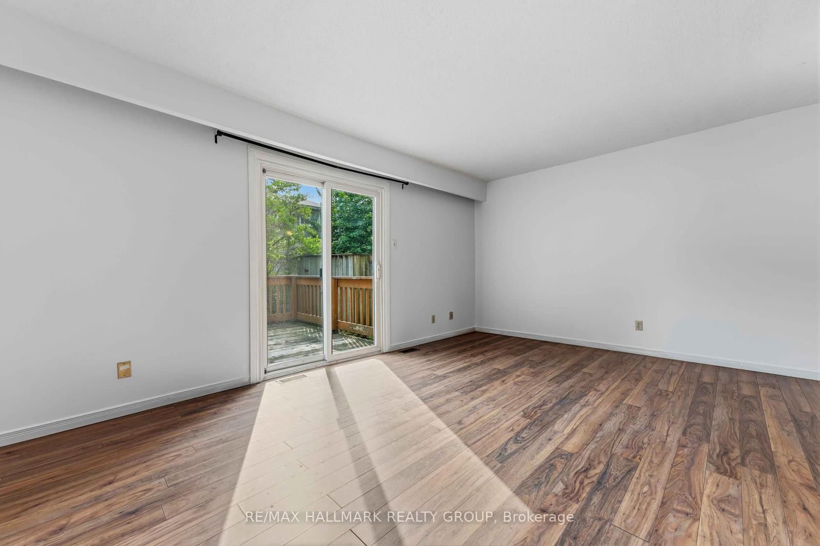 193 Pickford Drive thumbnail 11