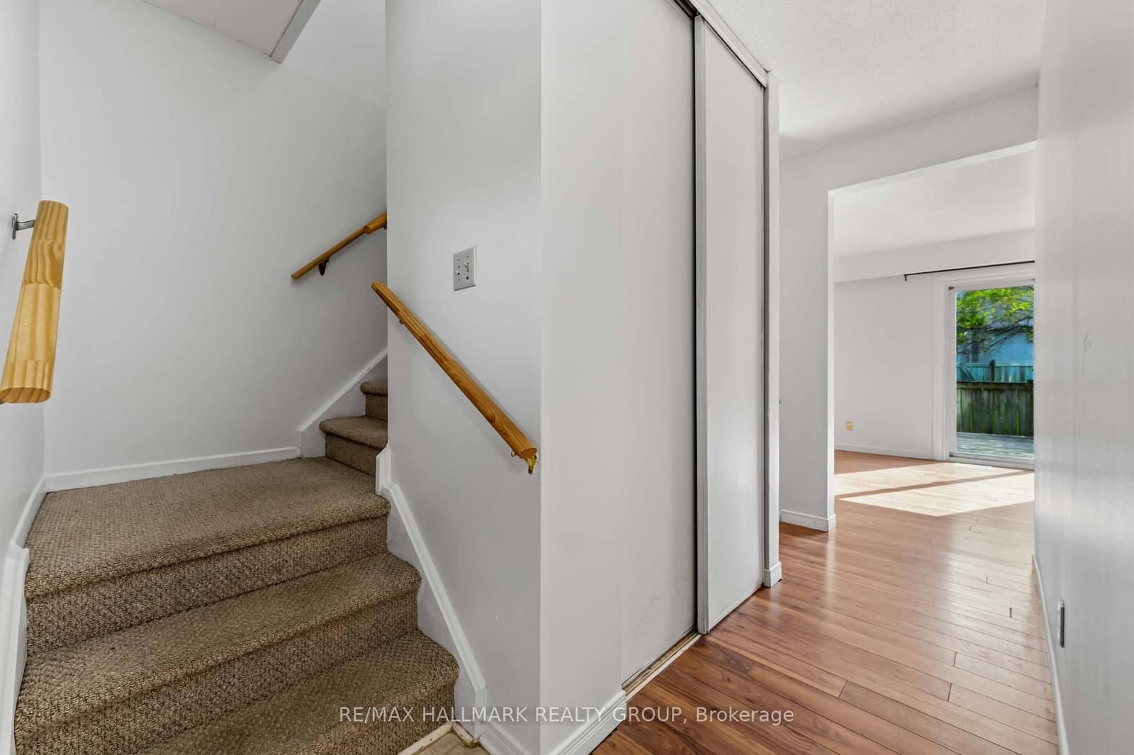 193 Pickford Drive thumbnail 3