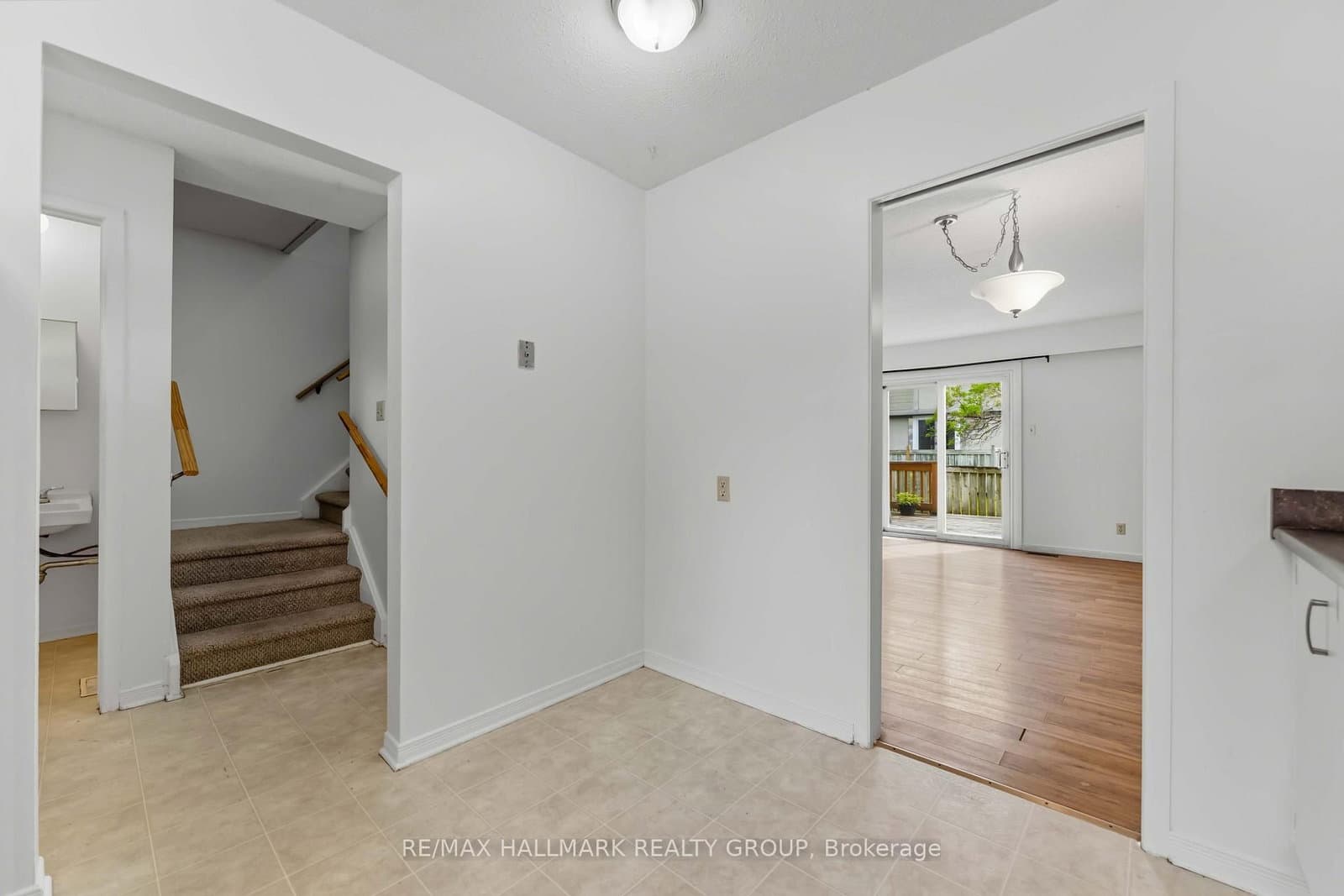 193 Pickford Drive thumbnail 4