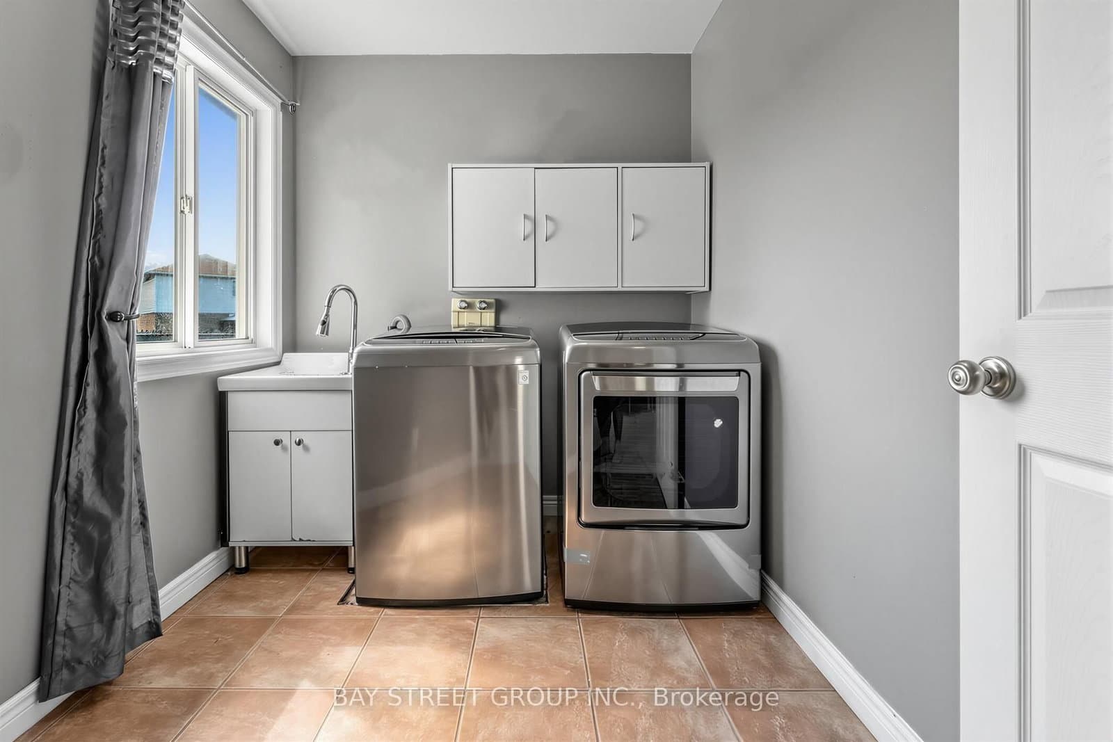 63 Dubrick Crescent thumbnail 31