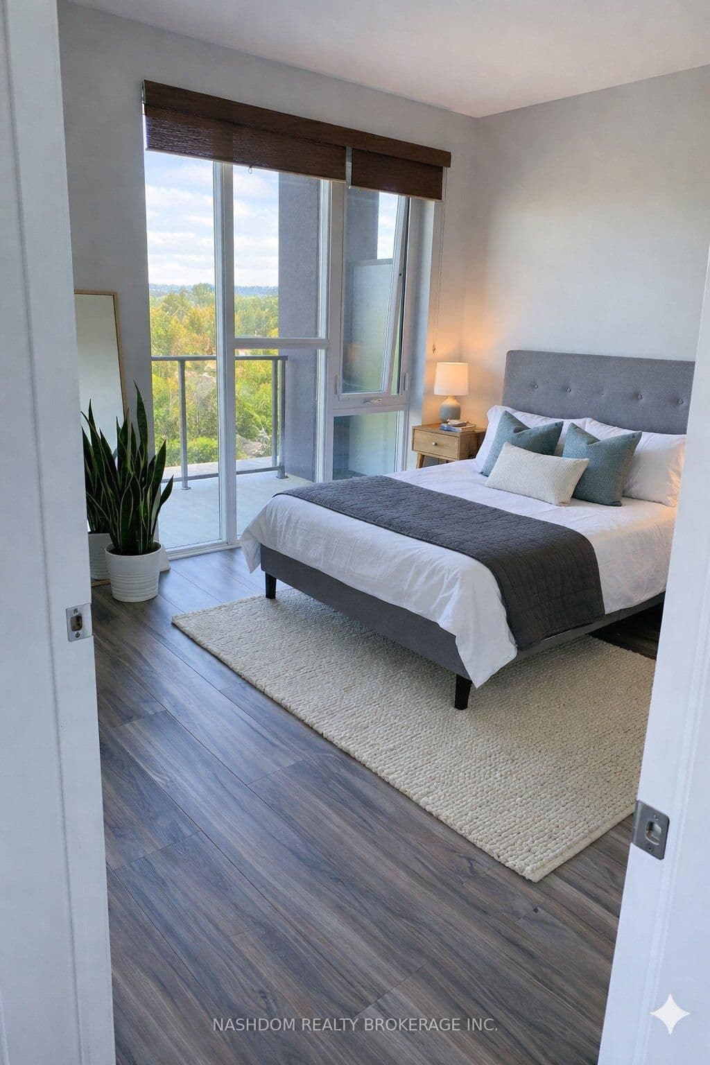 16 Concord Place, Unit 516 thumbnail 3