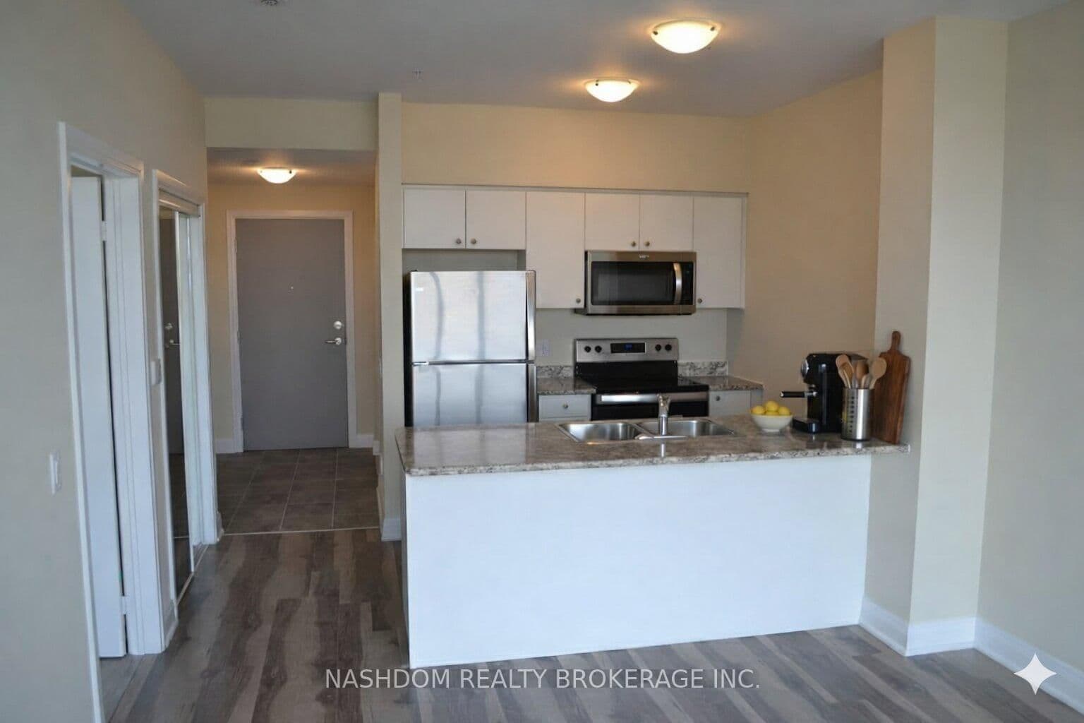 16 Concord Place, Unit 516 thumbnail 6