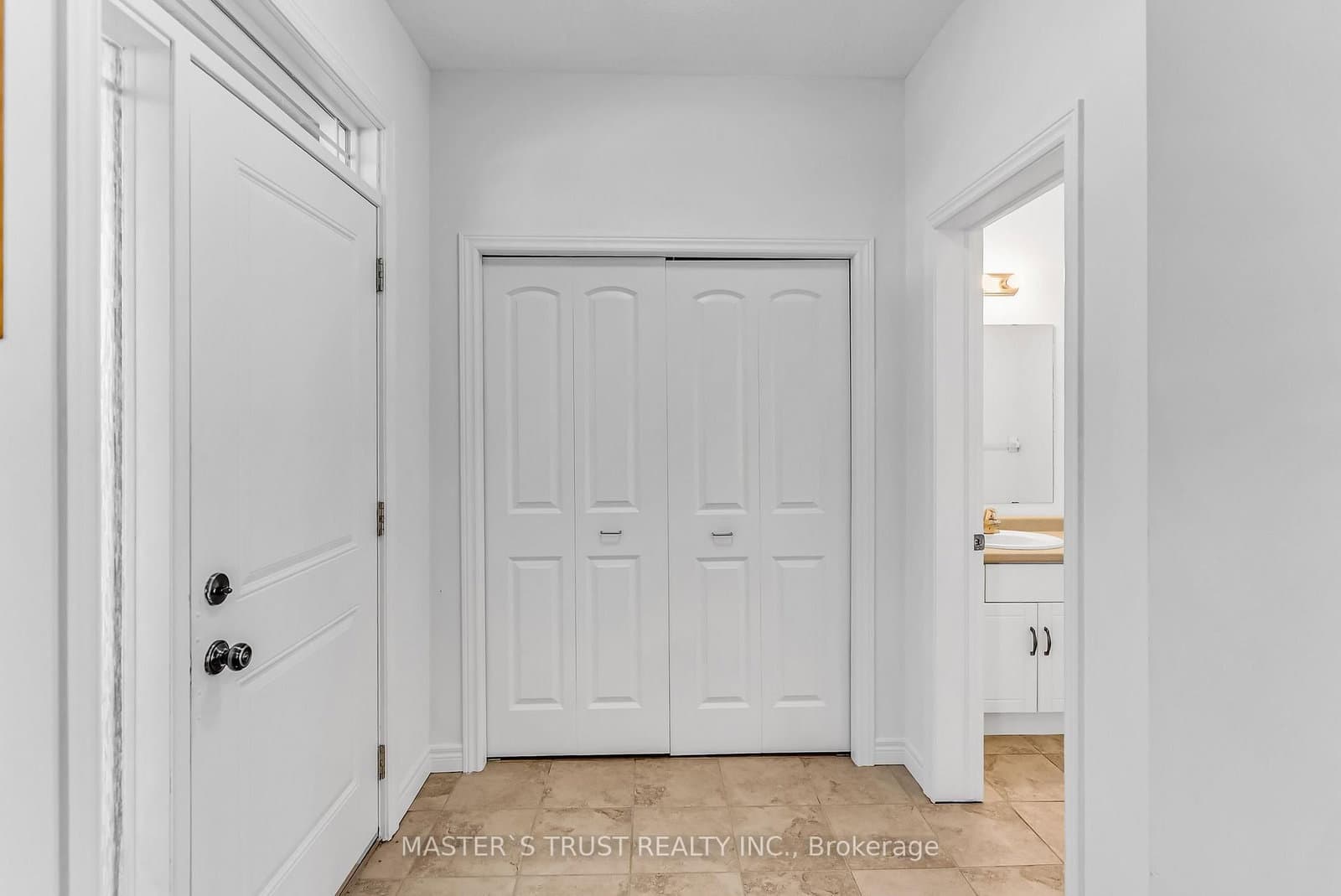 9 Amos Drive, Unit 5 thumbnail 14