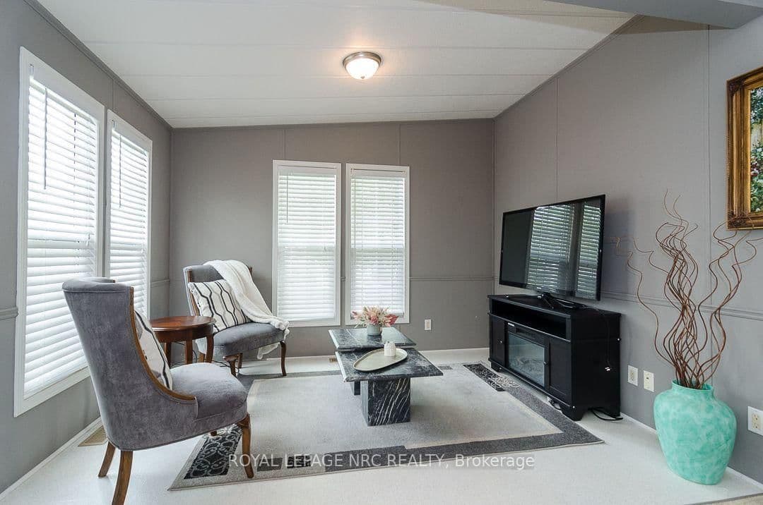 3033 Townline Road, Unit 264 thumbnail 9