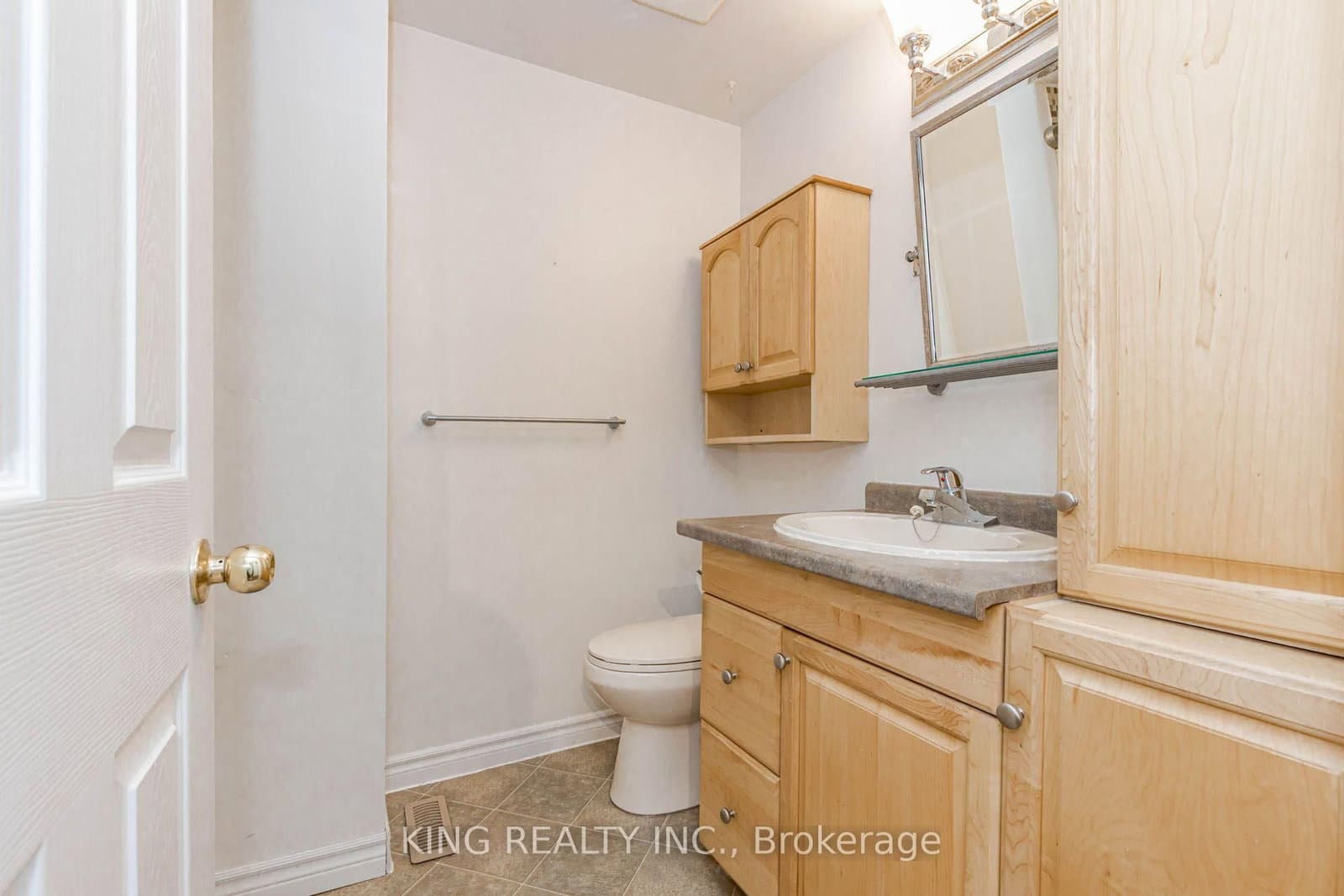 46 Cedarwoods Crescent, Unit 6 thumbnail 13