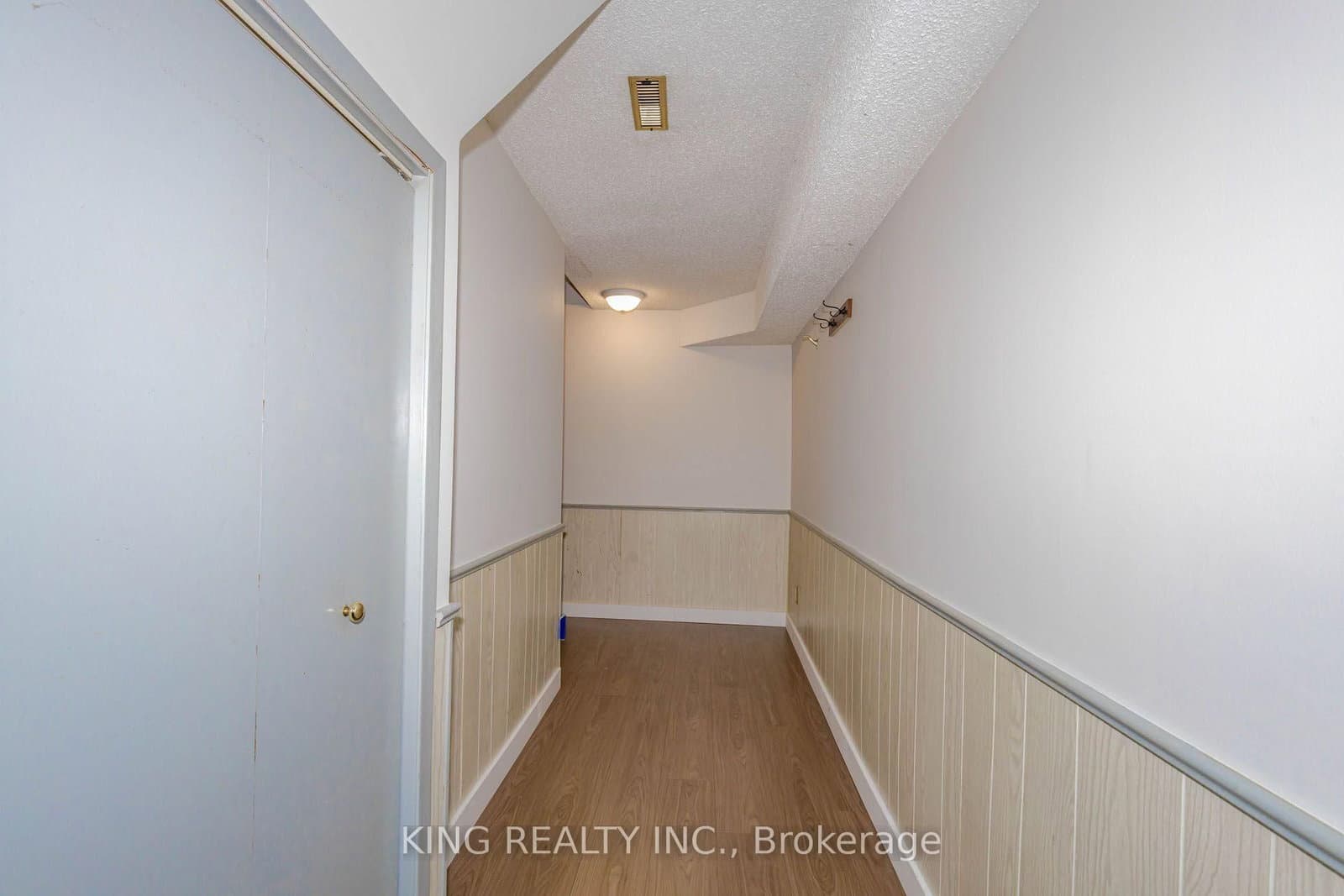 46 Cedarwoods Crescent, Unit 6 thumbnail 17