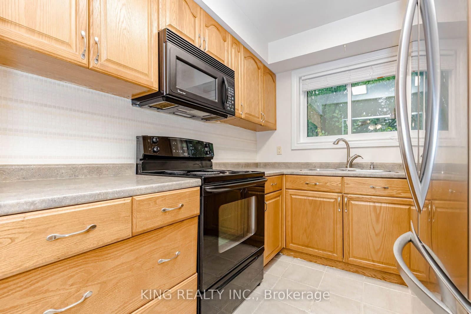 46 Cedarwoods Crescent, Unit 6 thumbnail 8