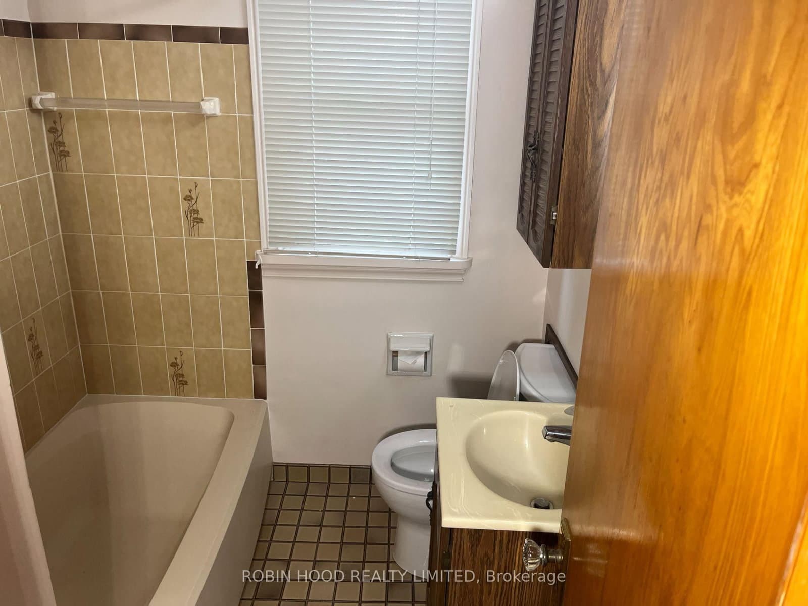 6 Kingsway Crescent, Unit 1 thumbnail 6