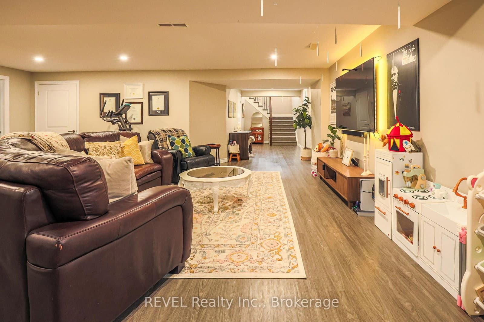 15 Willowbrook Drive thumbnail 36
