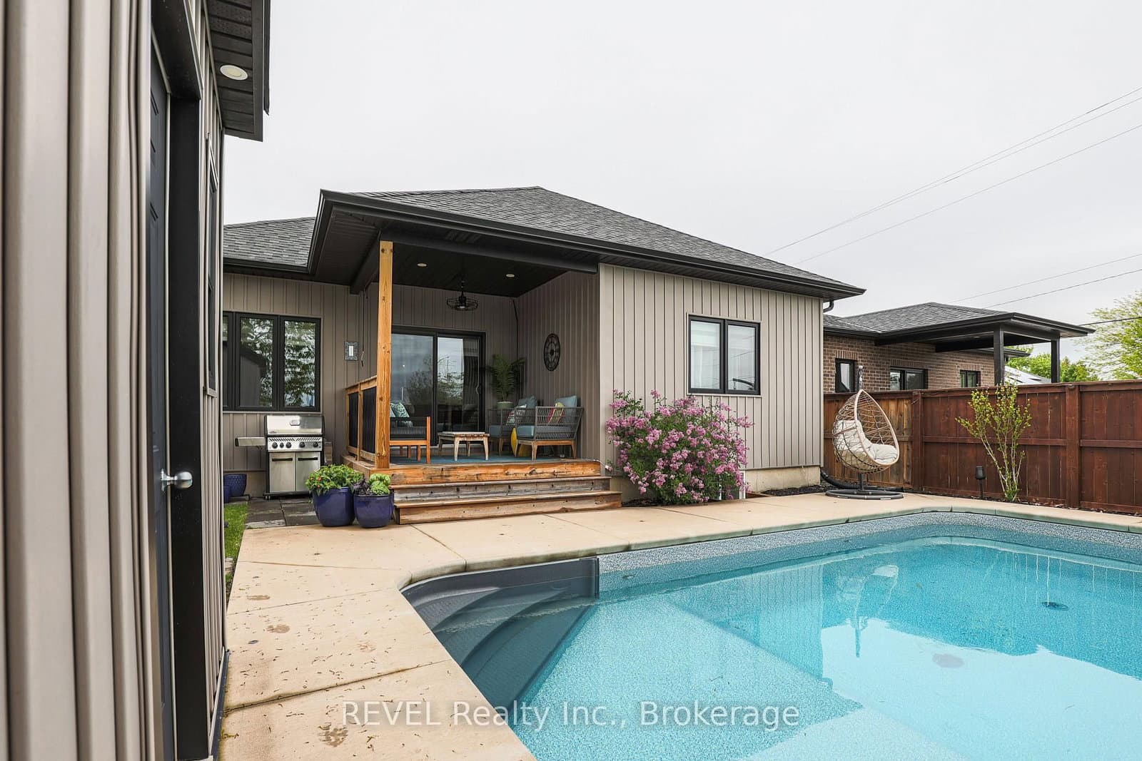15 Willowbrook Drive thumbnail 6