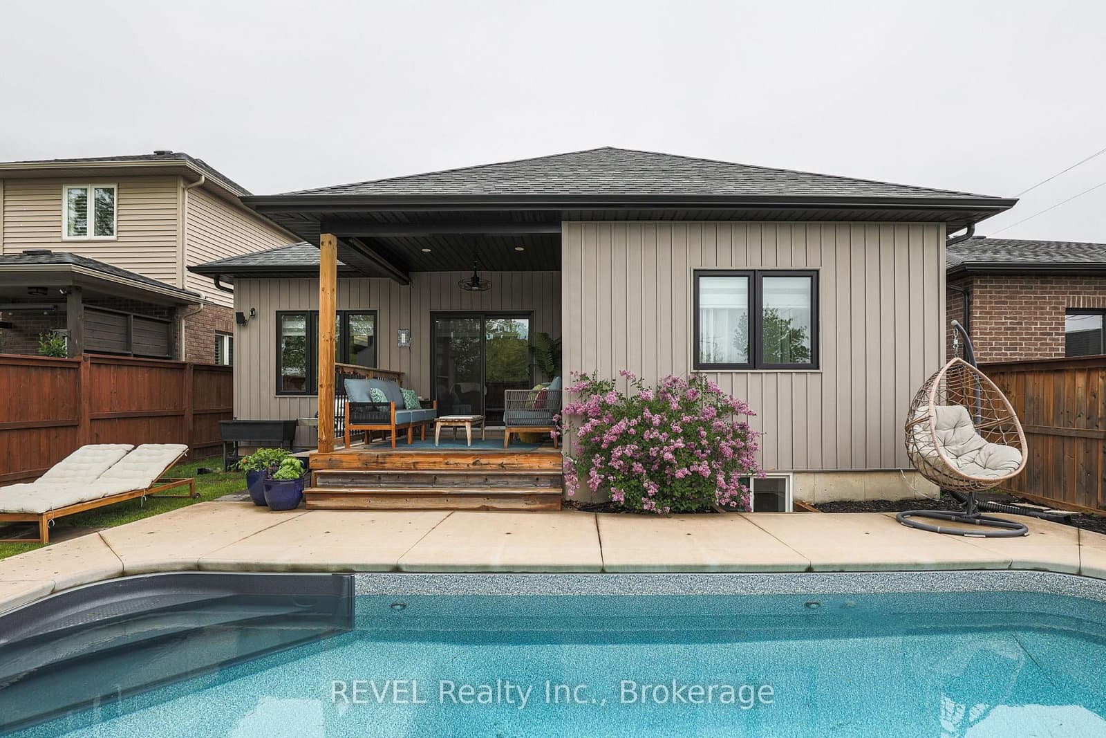 15 Willowbrook Drive thumbnail 7