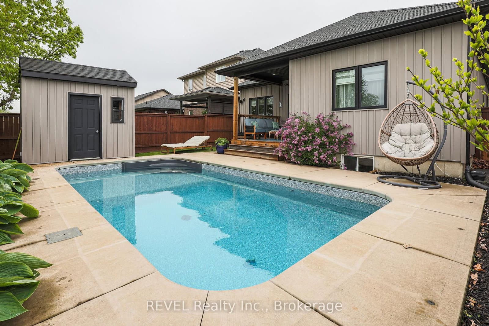 15 Willowbrook Drive thumbnail 8