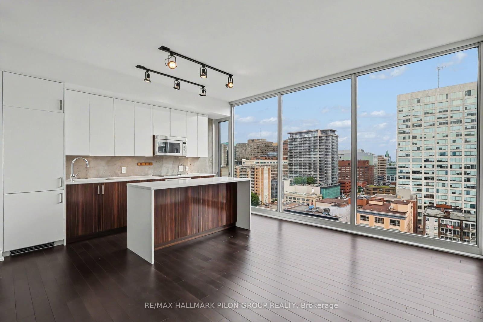 300 Lisgar Street, Unit 1512 thumbnail 6