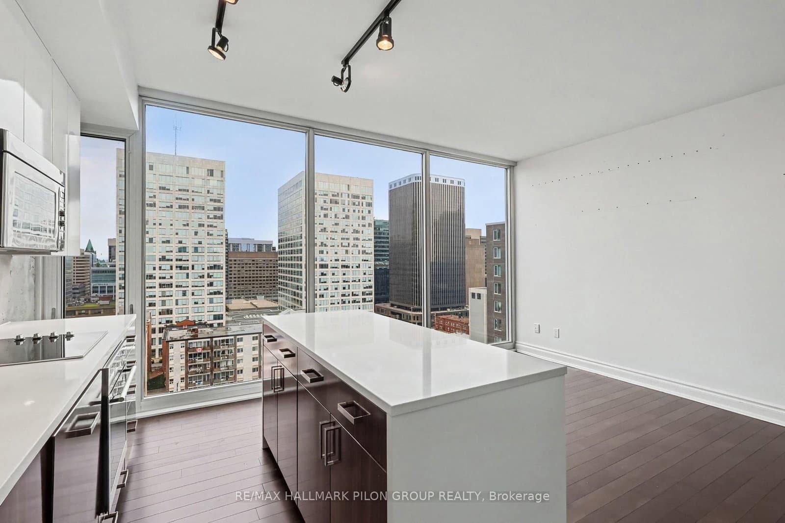 300 Lisgar Street, Unit 1512 thumbnail 9