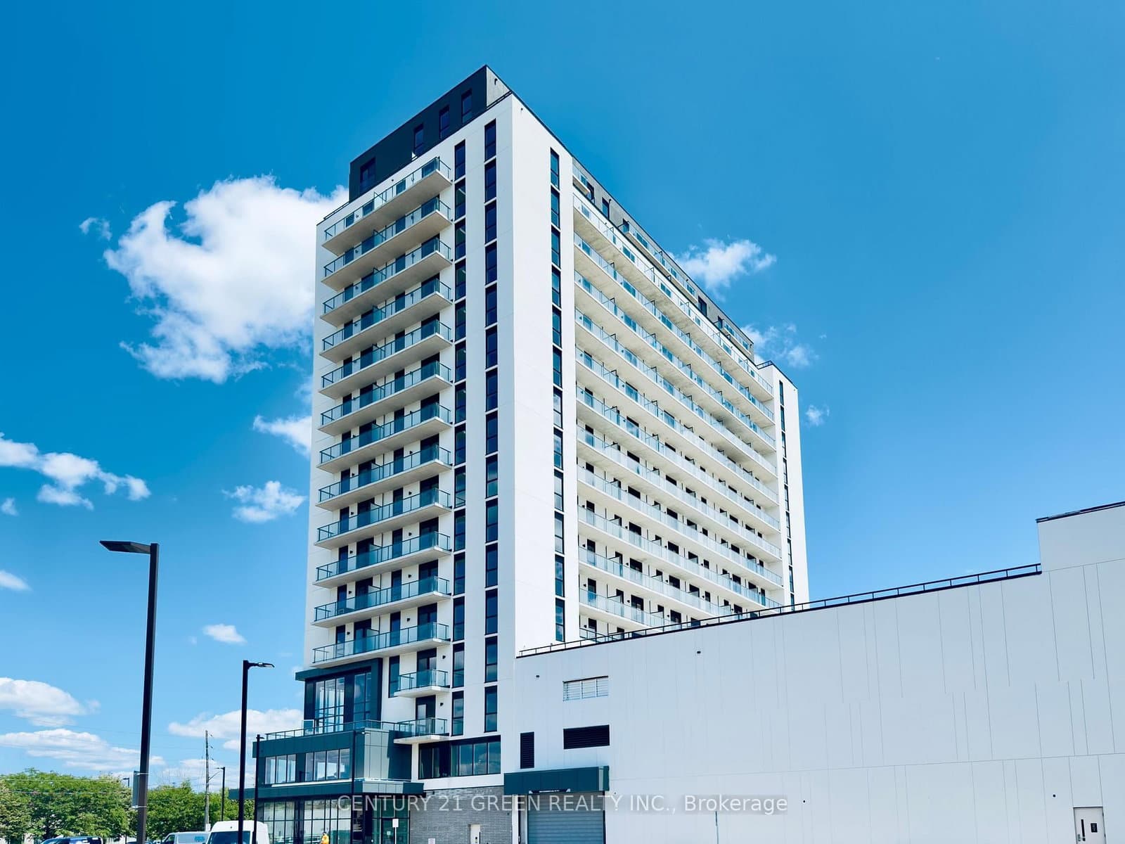 #1705 - 33 Erie Avenue