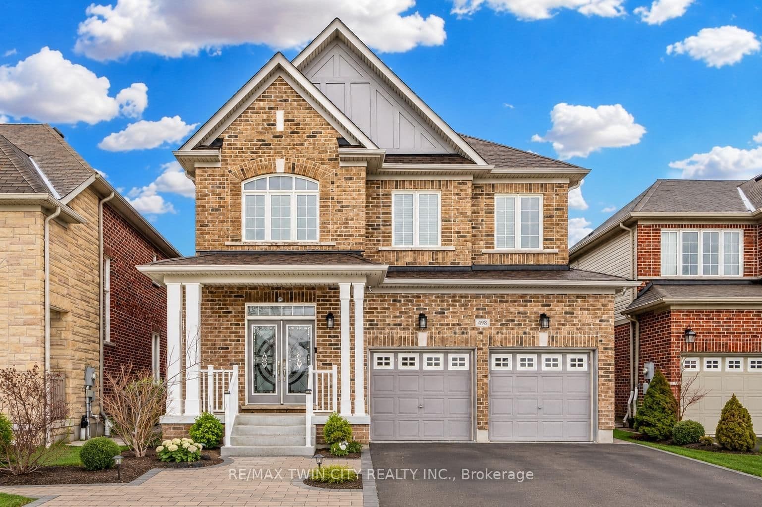 498 Thomas Slee Drive thumbnail 2