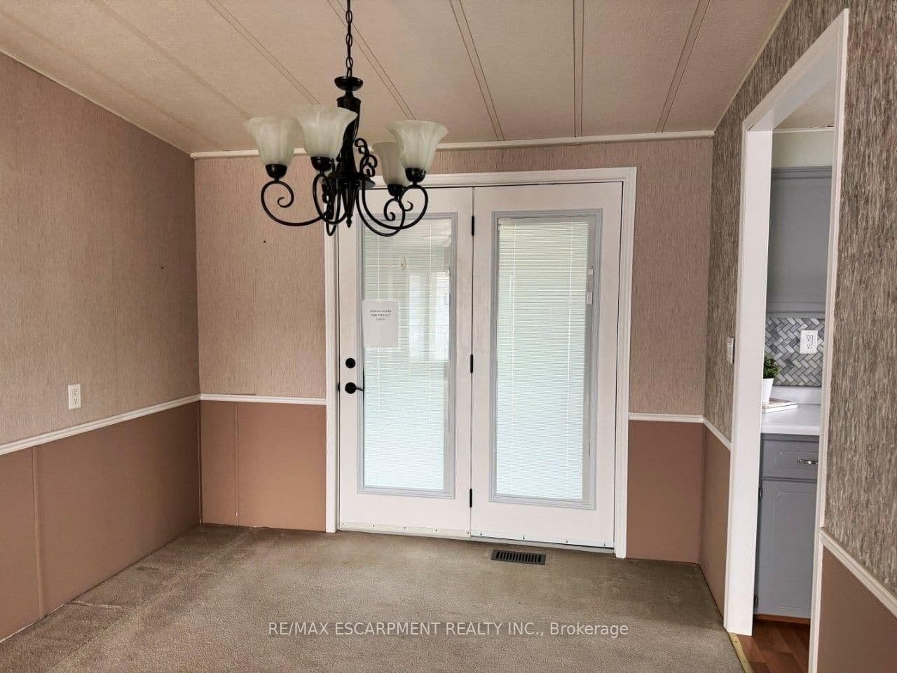 3033 Townline Road, Unit 317 thumbnail 5