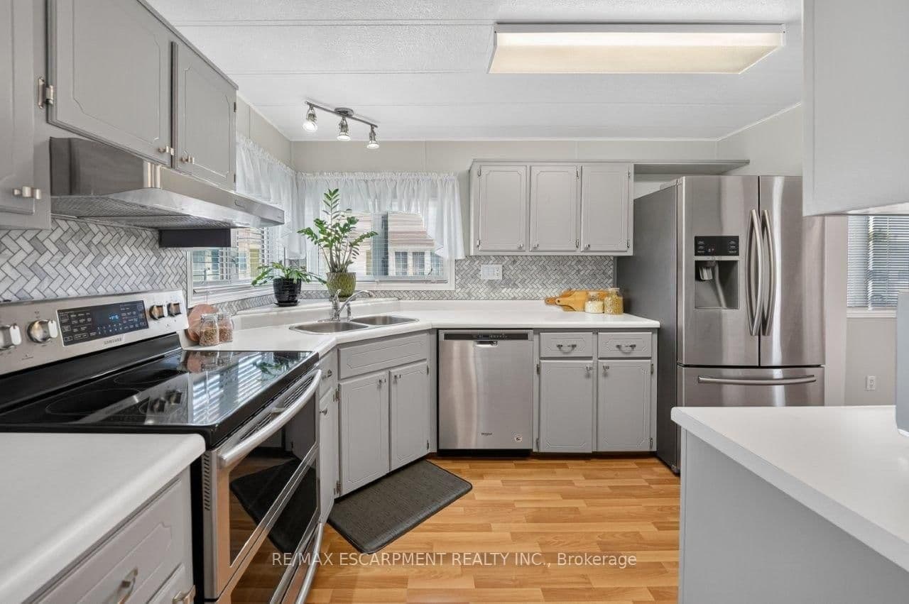 3033 Townline Road, Unit 317 thumbnail 8