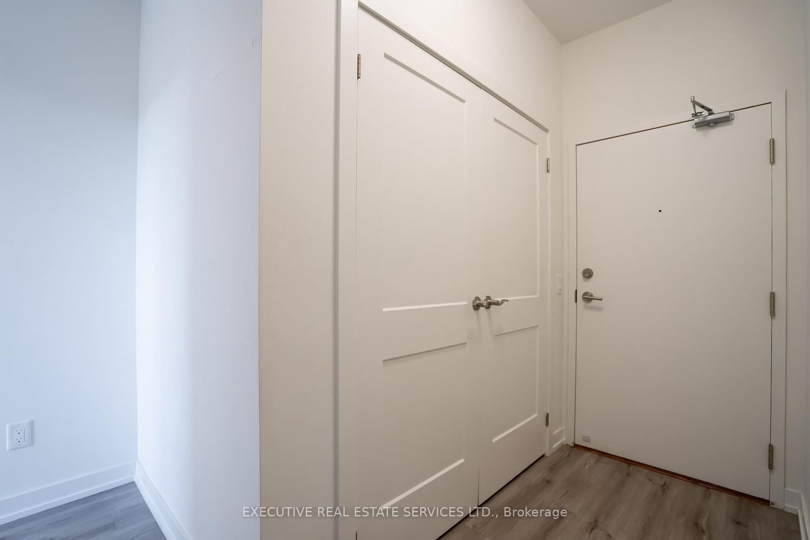 251 Northfield Drive E, Unit 322 thumbnail 12